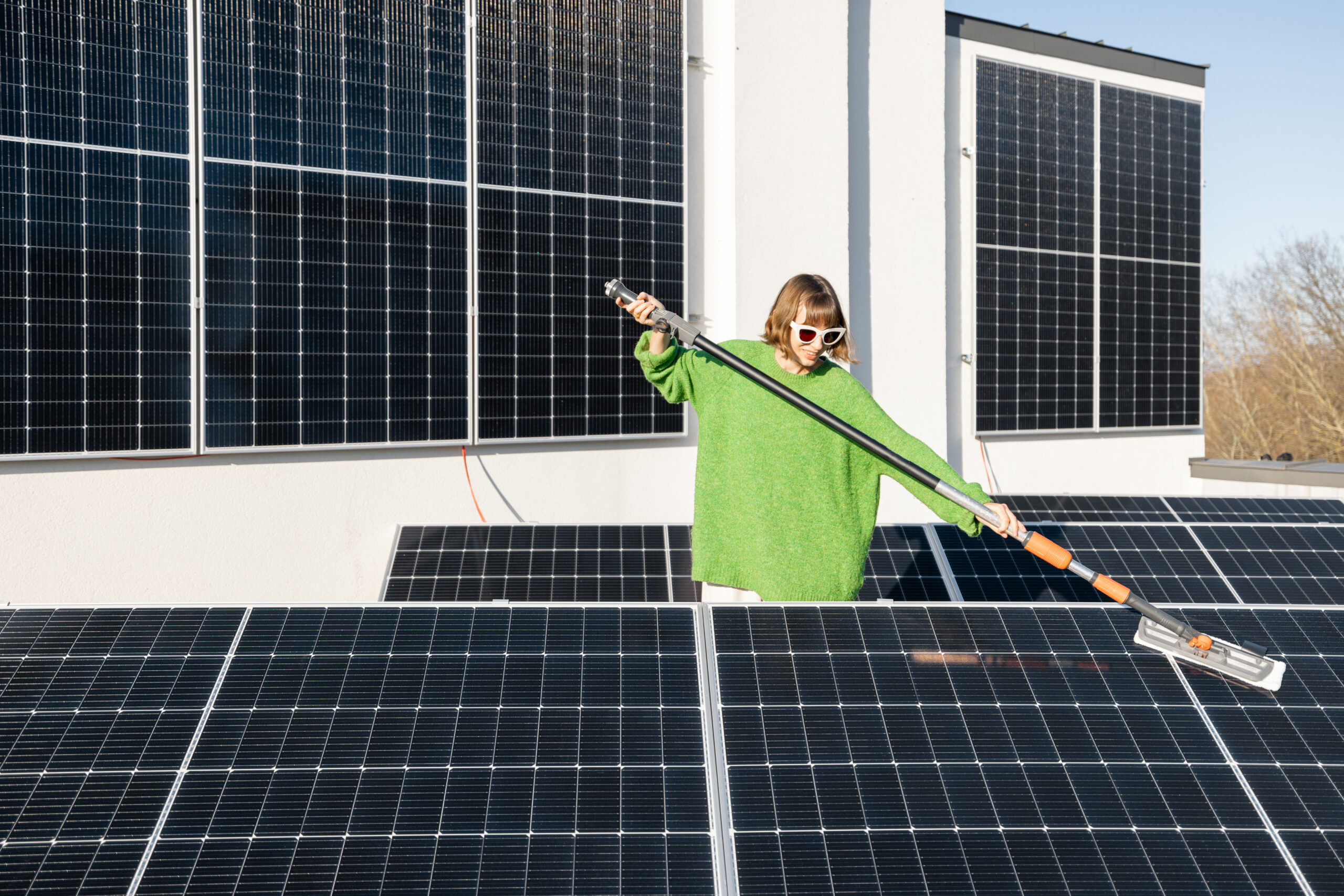 Eine Photovoltaikanlage ist eine Investition in eine nachhaltige und umweltfreundliche Energieversorgung. Mit diesen Tipps und Tricks können Sie das volle Potenzial Ihrer PV-Anlage ausschöpfen und gleichzeitig Ihre Energiekosten senken.